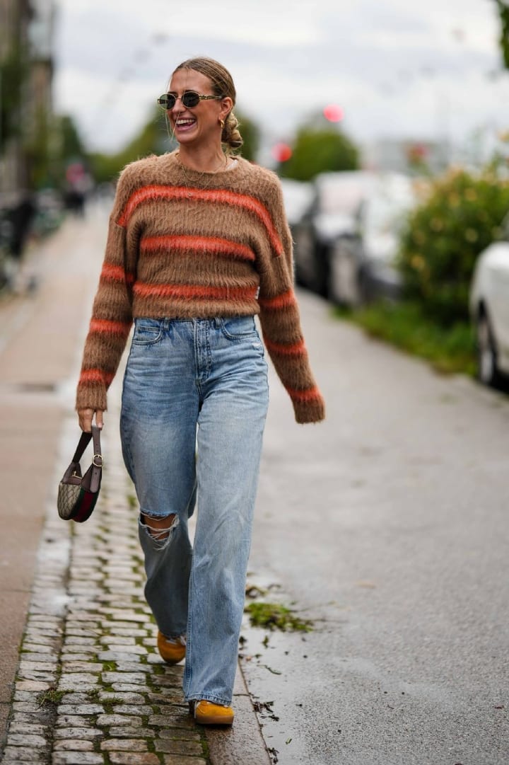 casual distressed jeans