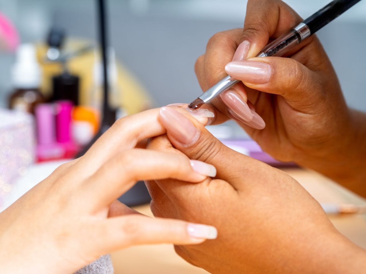 structured manicure
